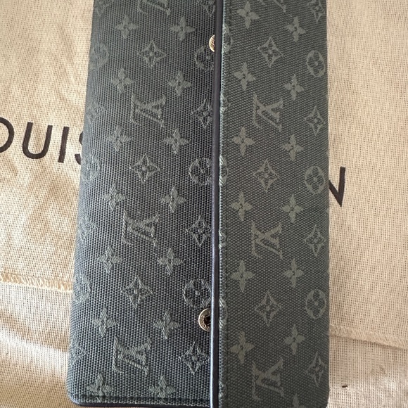 Vintage Josephine Handbag Mini Lin PM and Sarah Mini Mongram wallet set. - Picture 15 of 16